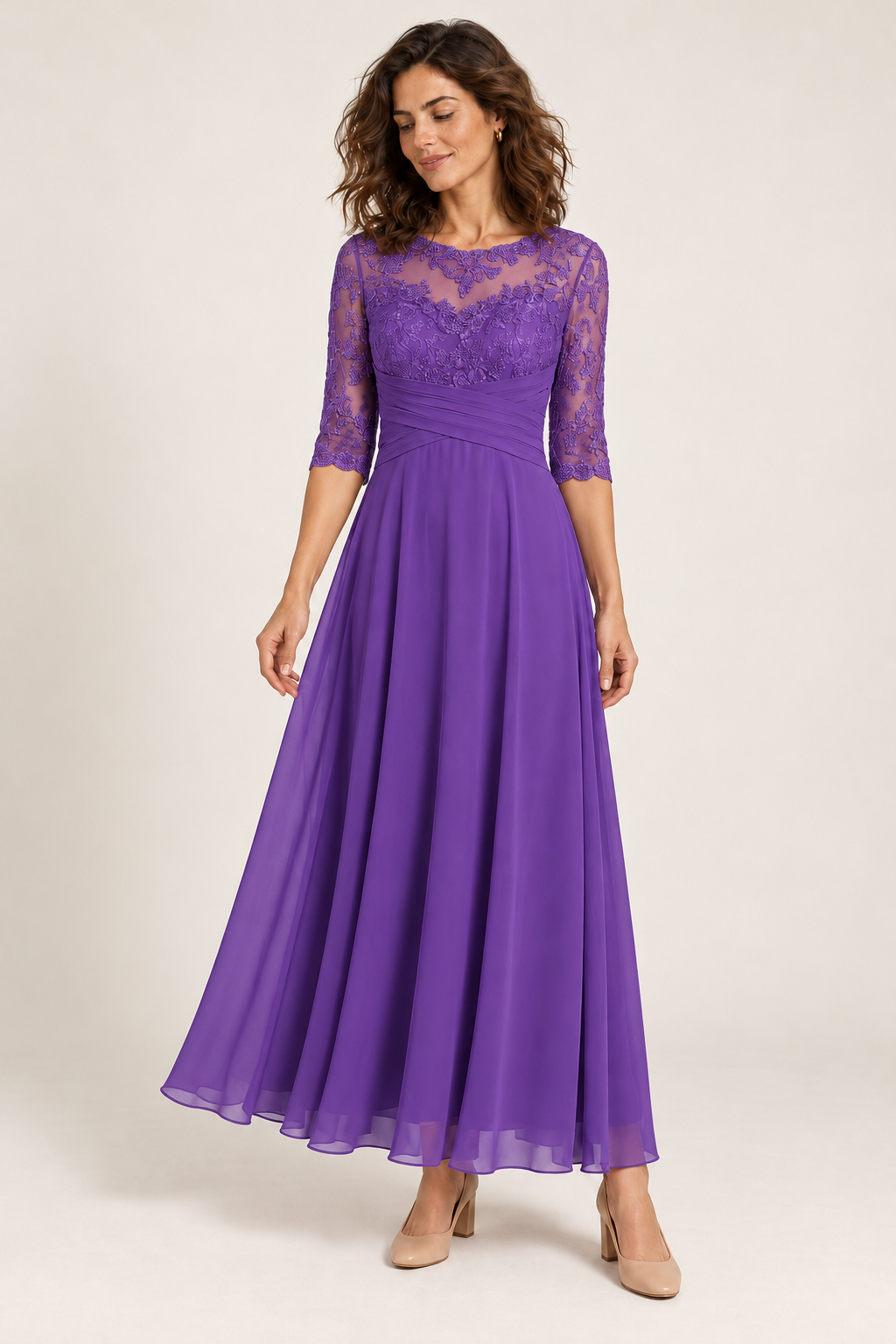 Vestido de cerimónia evasé com detalhes trabalhados — violeta, vista de frente