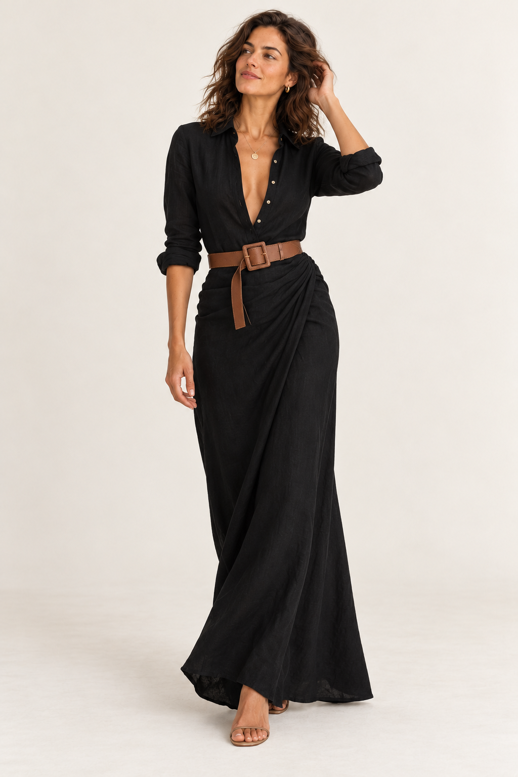 Vestido camiseiro maxi com cinto e franzido — Preto, vista de frente