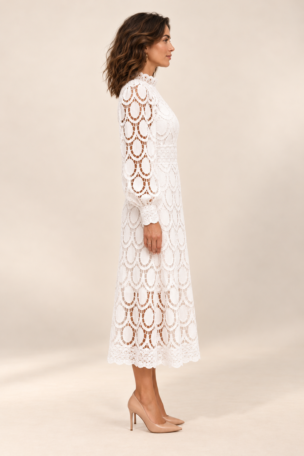 Vestido midi trabalhado com mangas abalonadas — Branco, vista lateral