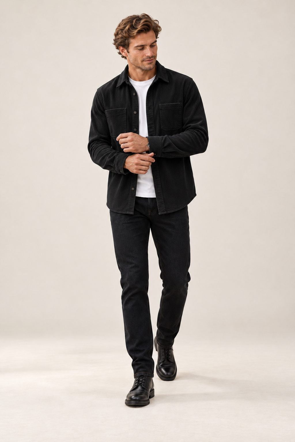 Sobrecamisa de bombazina de homem com bolsos — Preto, vista de frente