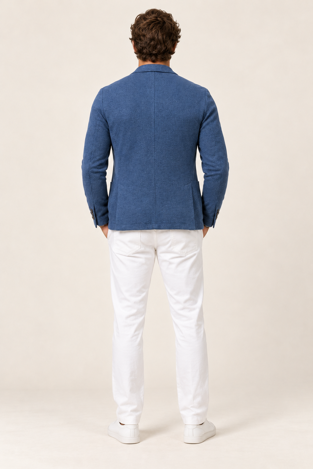 Blazer clássico de homem com bolso no peito — Azul, vista de costas