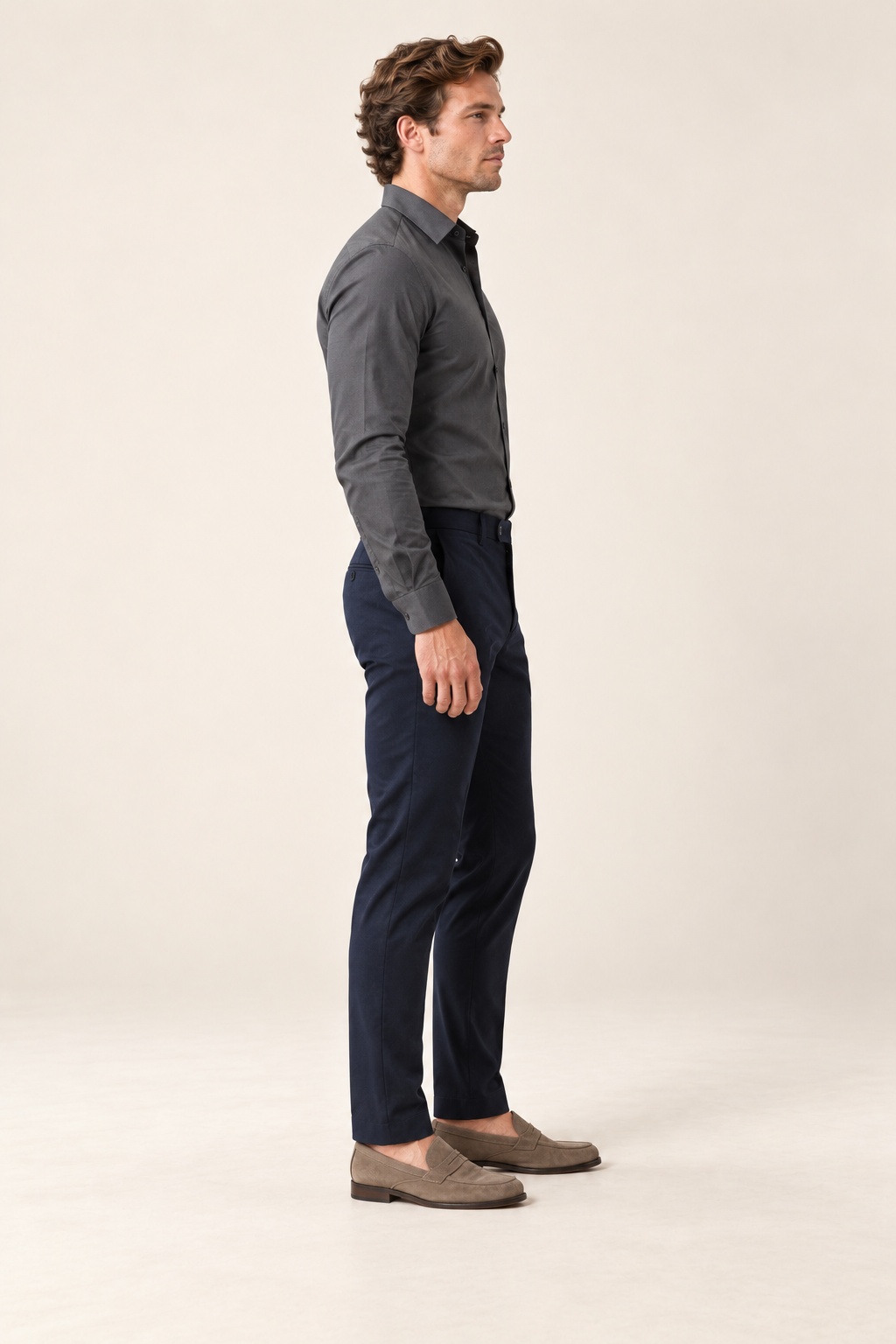 Camisa clássica de homem com corte regular — Cinzento-escuro, vista lateral