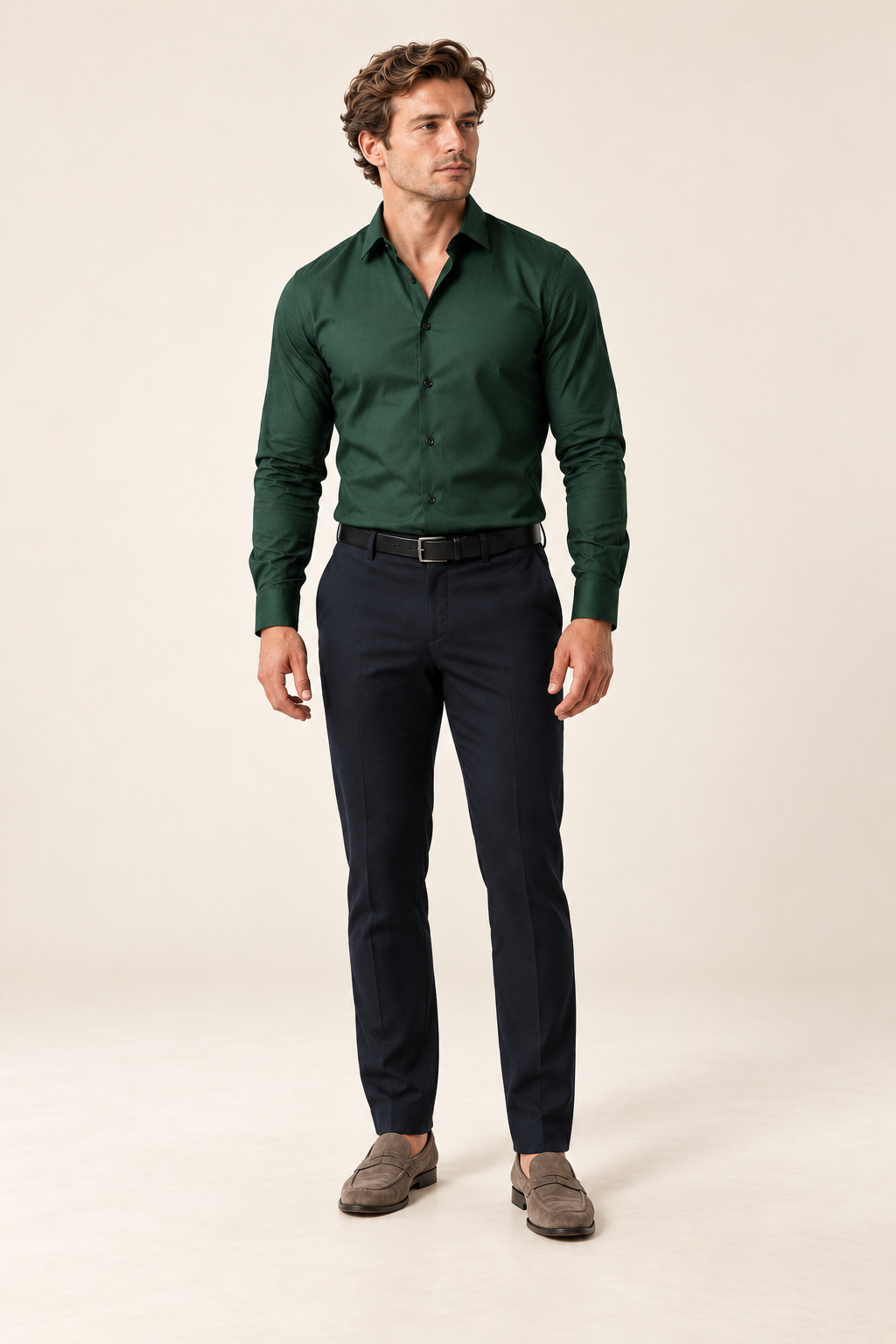 Camisa clássica de homem com corte regular — Verde-escuro, vista de frente