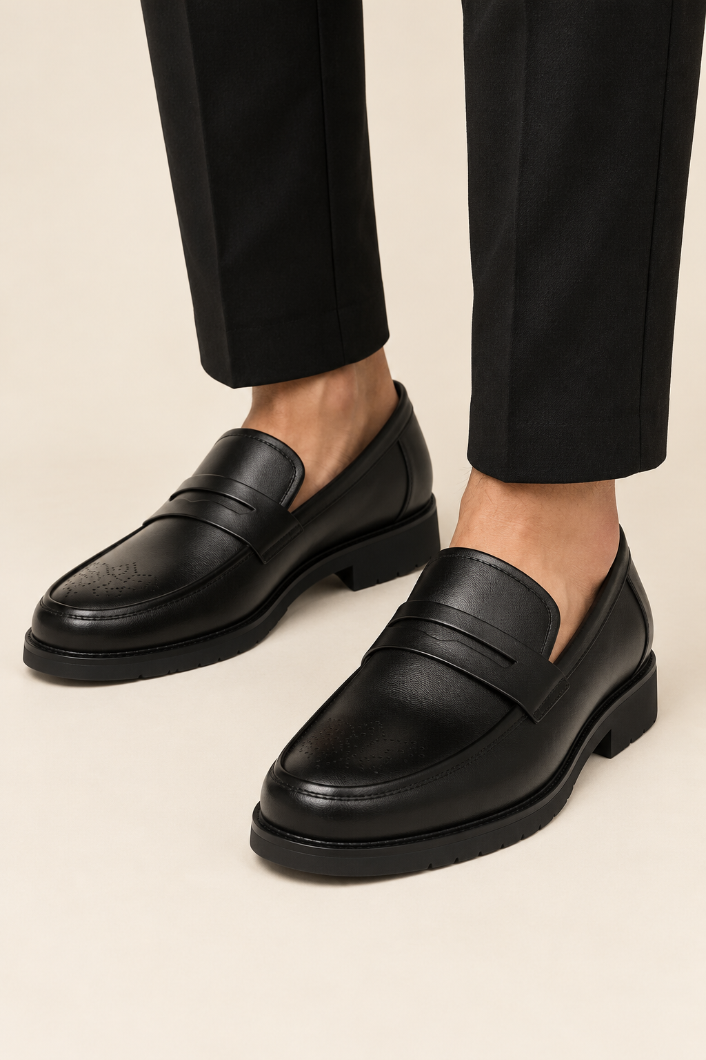 Sapatos Oxford de homem com biqueira redonda — Preto, vista de frente