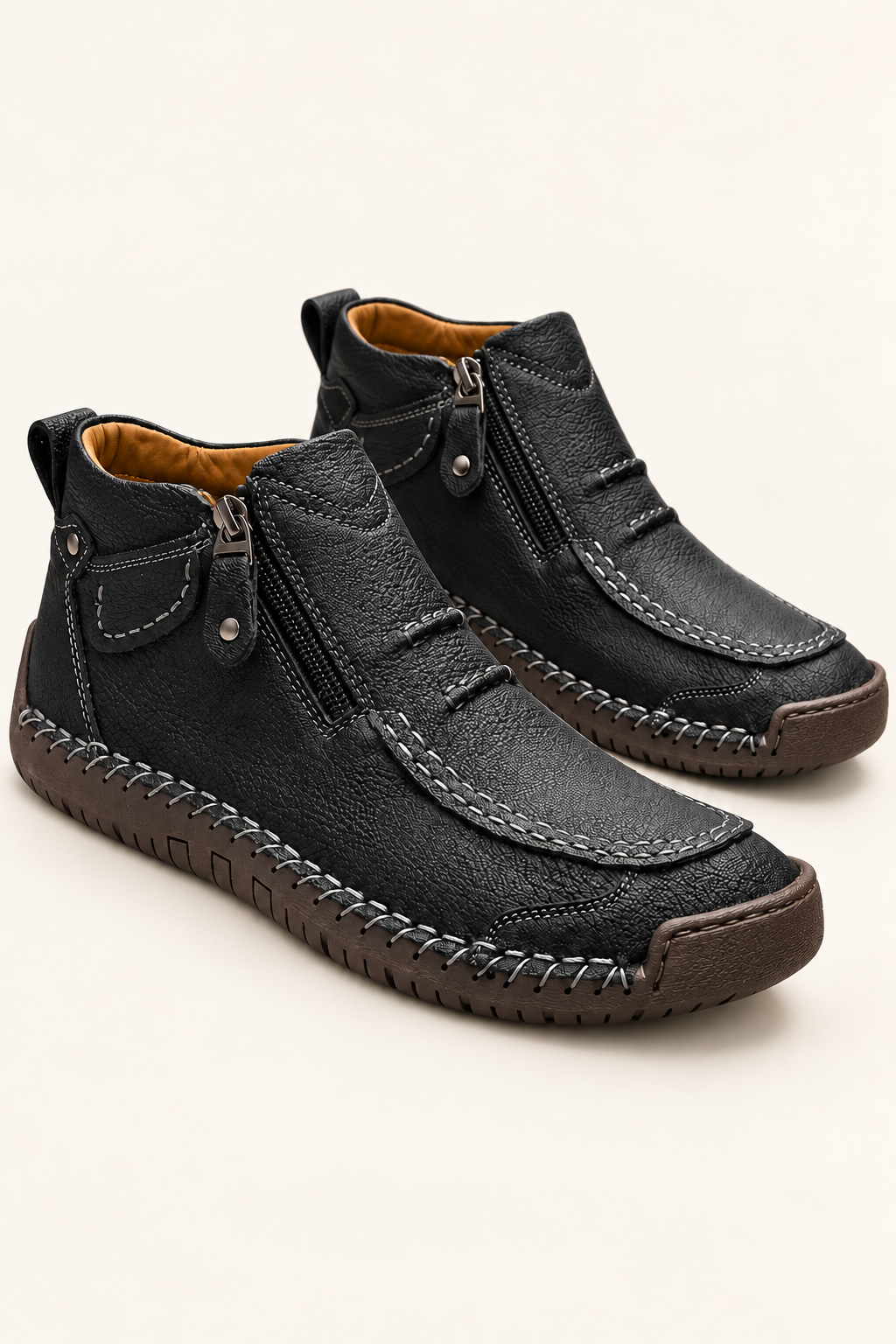 Sapatos de homem com fecho éclair em Preto, vista de frente