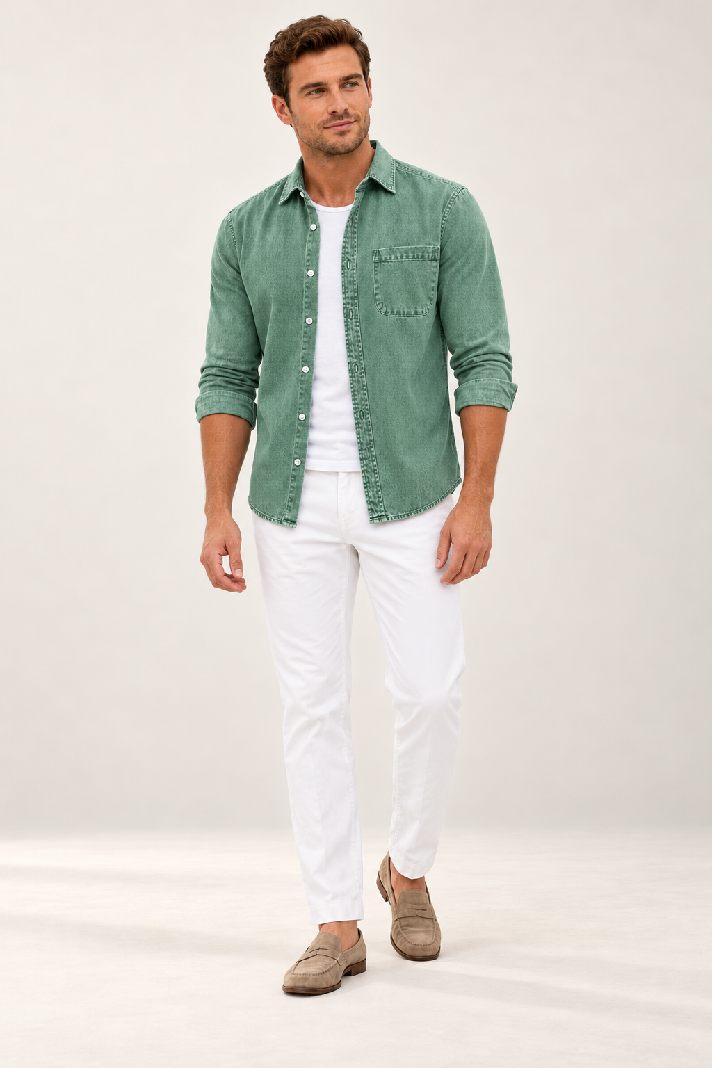 Camisa casual de homem com efeito lavado e bolso — Verde, vista de frente
