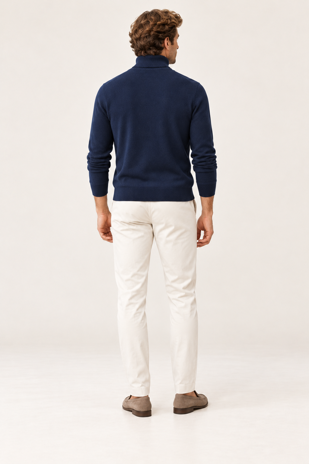 Camisola de homem de gola enrolada com corte ajustado — Azul-escuro, vista de costas